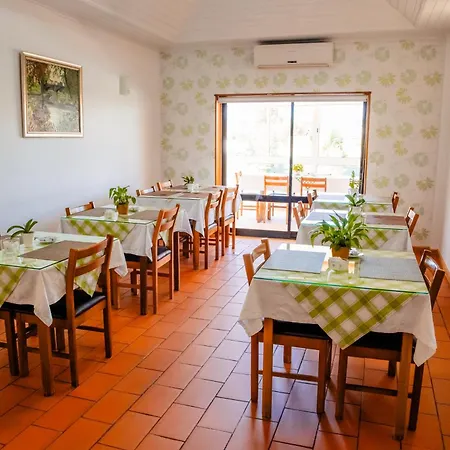 Larverde Otel Sertã