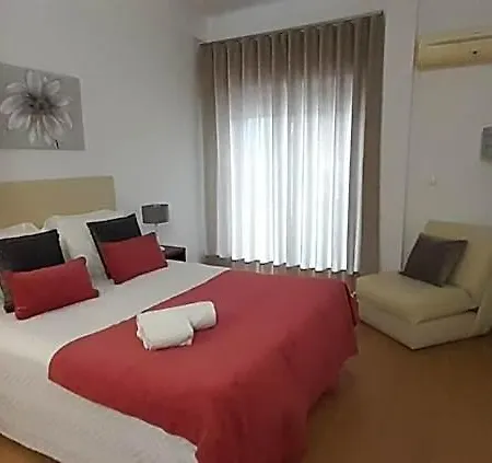 Larverde 3*