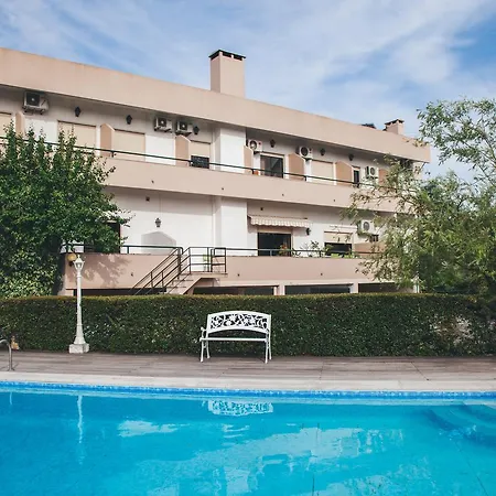 Larverde 3*