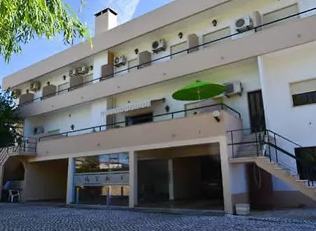 Larverde Ξενοδοχείο 3*
